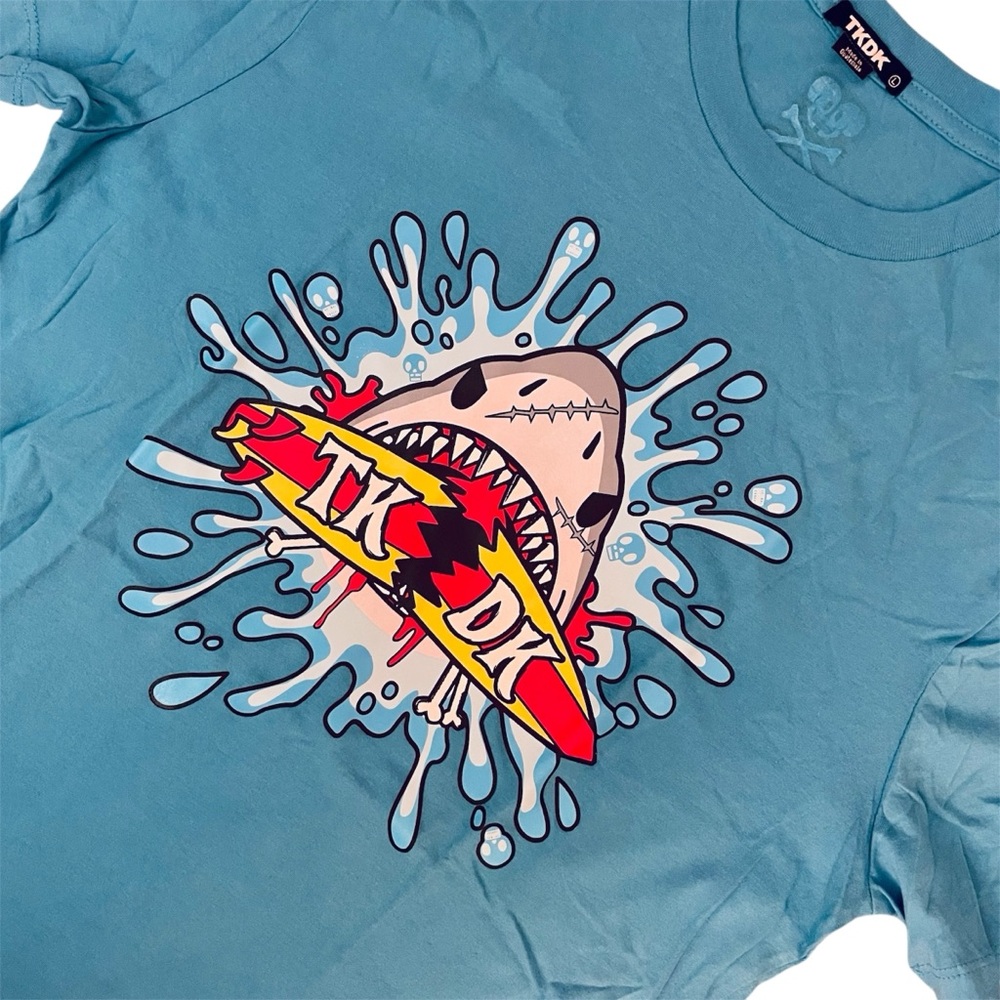Tokidoki Shark Attack Broken Surfboard Splash T-Shirt Men’s Large Tee Rare NWT